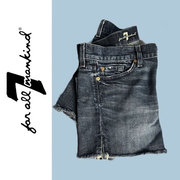 7 For All‎ Mankind Distressed Denim Shorts - Size 26 - Picture 3 of 3